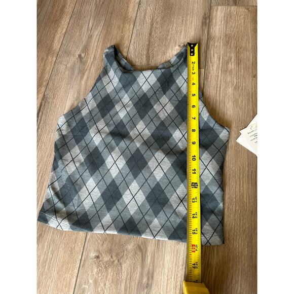 Beyond Refocus Cropped Tank Grey Argyle size Small - Picture 8 of 9